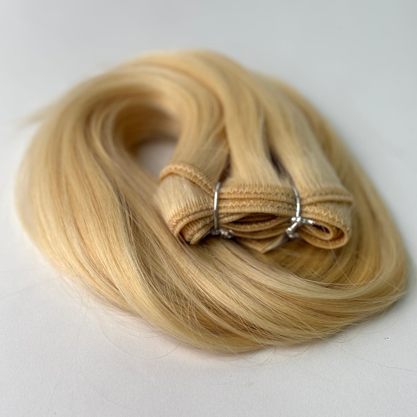 Machine-Tied Weft 20" 145g Professional Hair Extensions - Yellow Blonde - FINAL SALE 40% OFF