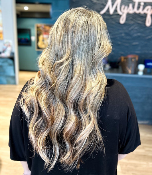 Choosing the Right Color and Texture for Seamless Hair Extensions