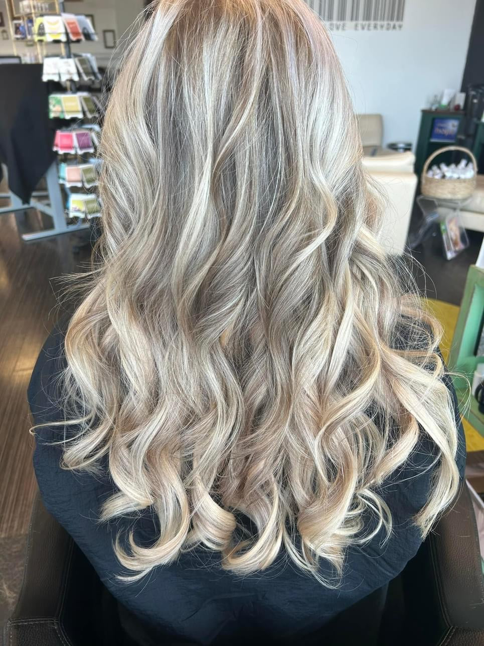 Tape-In 20" 50g Professional Hair Extensions - #10/16/60 J’Adore Blonde Highlight (aka Sweet Blonde)