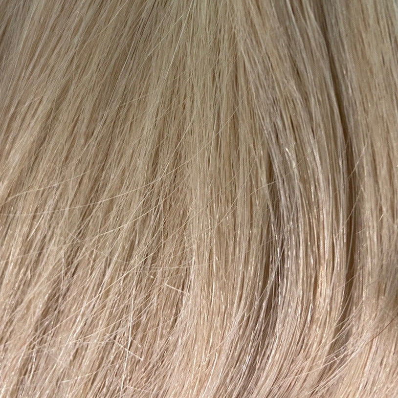 Butterfly Weft 20" 60g - WAVE TEXTURE - Professional Blend - #16 Paris Blonde (aka Vanilla Blonde)