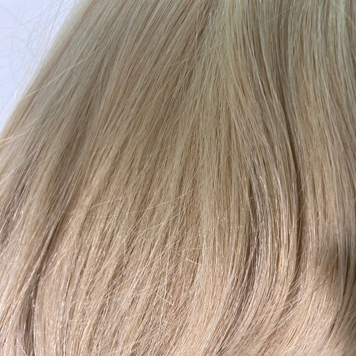 Machine-Tied Weft 20" 145g Single Donor Virgin - #16 Vanilla Blonde