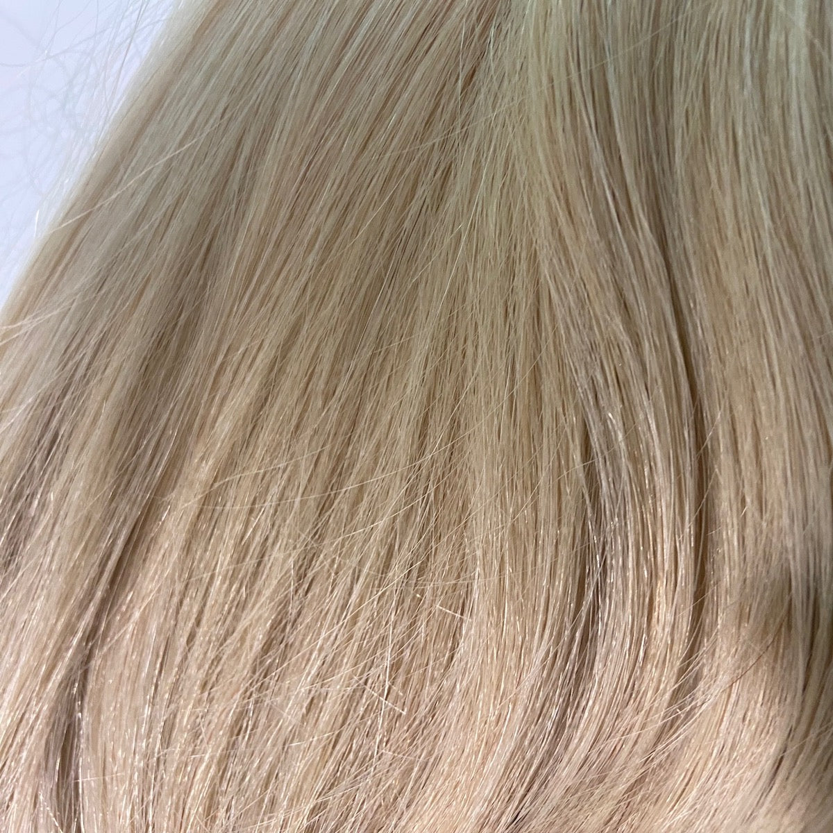 Genius (Micro) Weft 18" 68g Single Donor Virgin - #16 Paris Blonde (aka Vanilla Blonde)