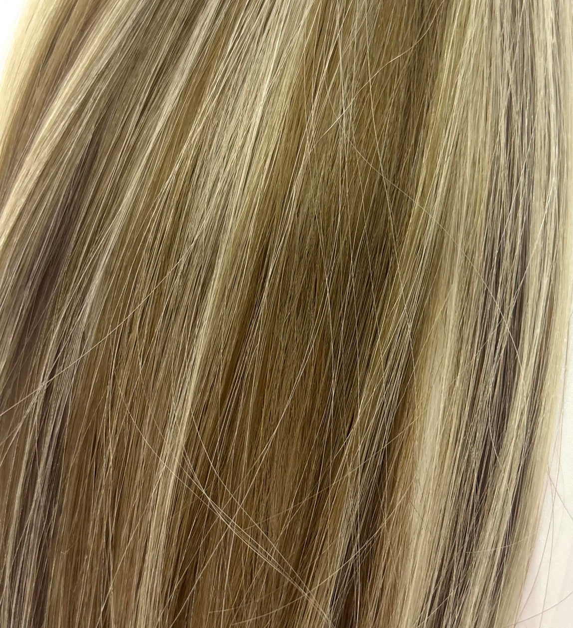 Butterfly Weft hair extensions #1836 Frontier Silk 16" - Beauvoir hair