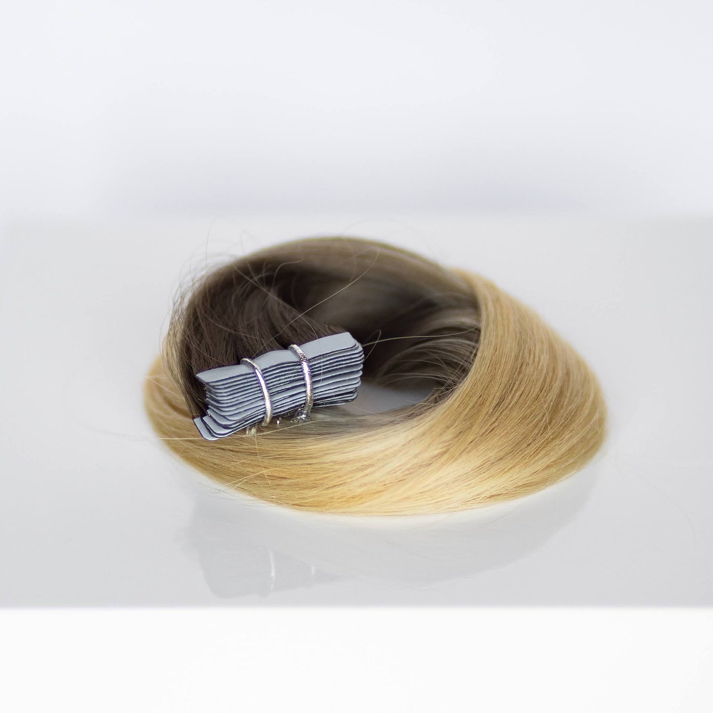 Tape-In 22" 50g Single Donor Virgin - #T1CC/80 Smokey Blonde (aka Cool Mochachino Brown/White Blonde)