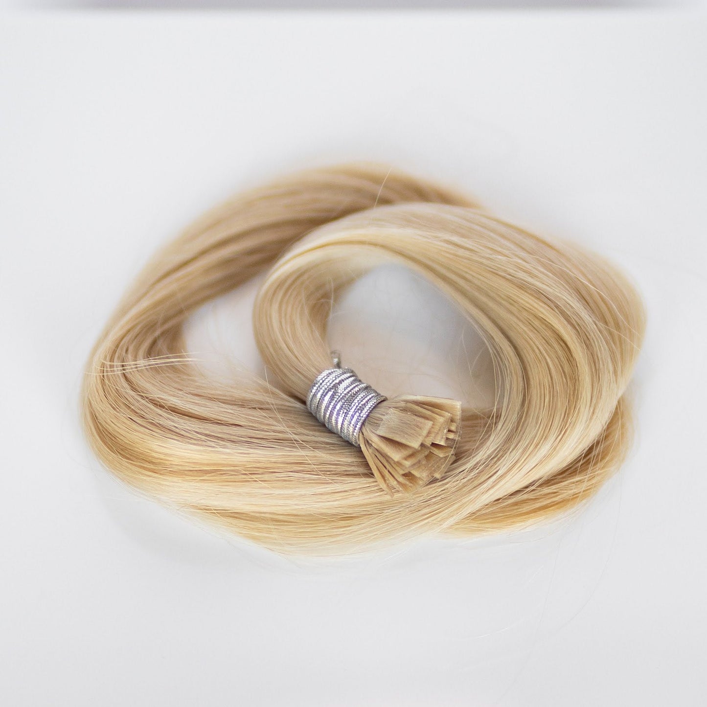 K-Tip 24" 25g Single Donor Virgin - #16 Paris Blonde (aka Vanilla Blonde)