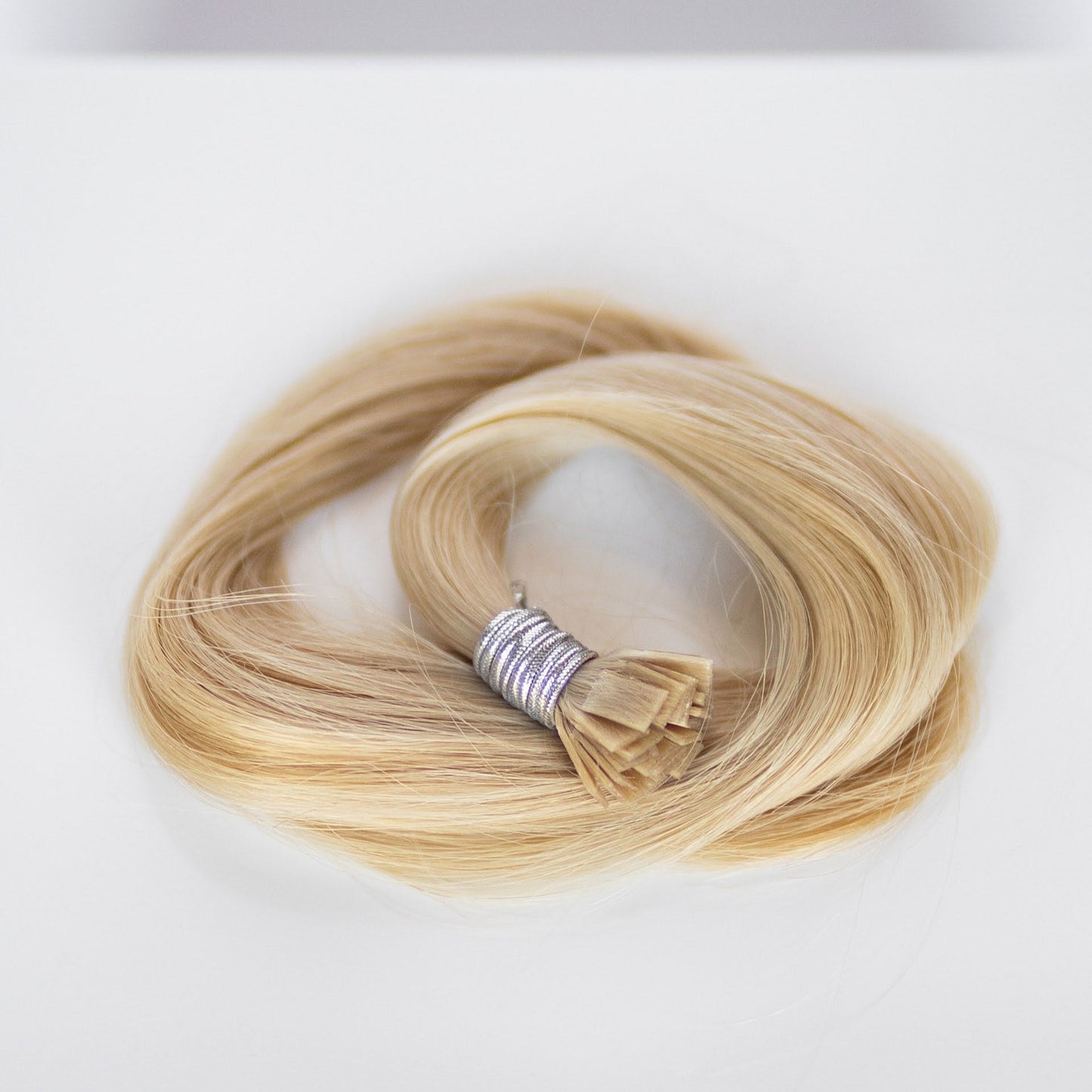 K-Tip 18" 25g Single Donor Virgin - #16 Paris Blonde (aka Vanilla Blonde)