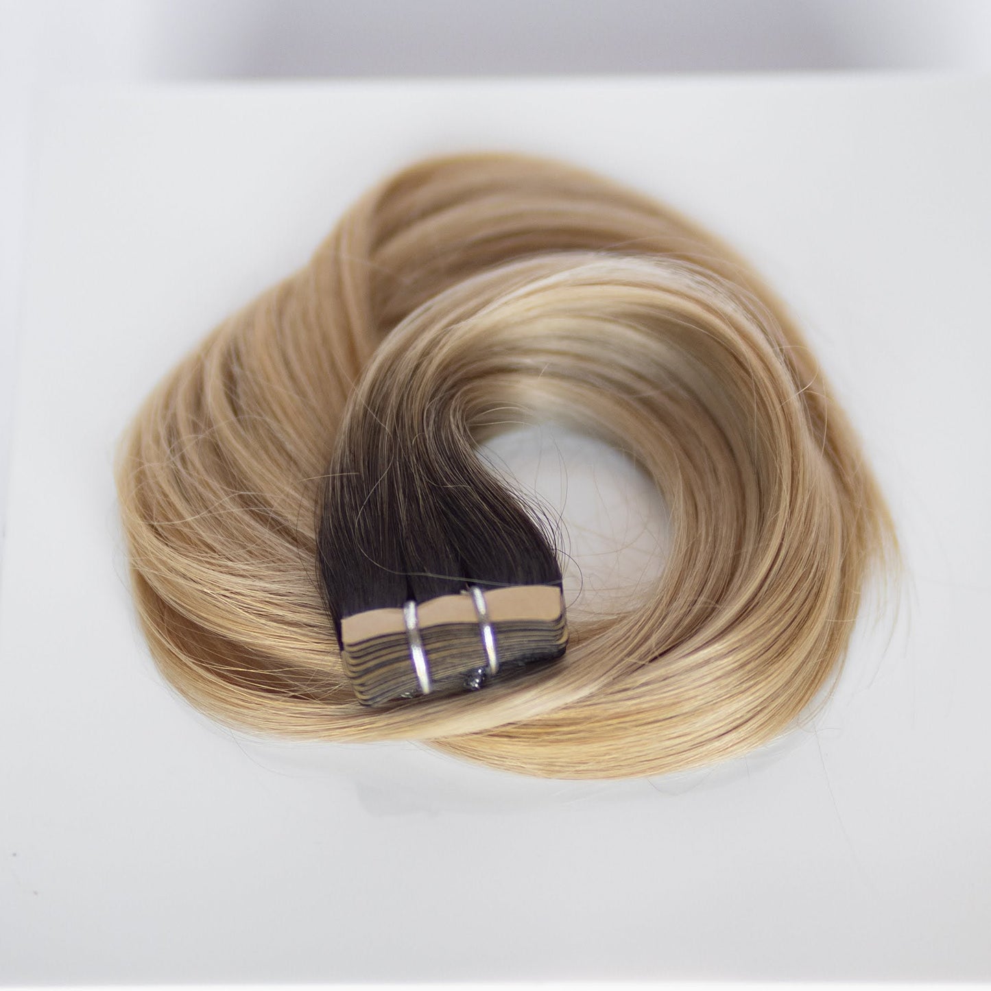 Tape-In 16" 50g Professional Hair Extensions - #T1CC/18 Lived in Rooted Blonde