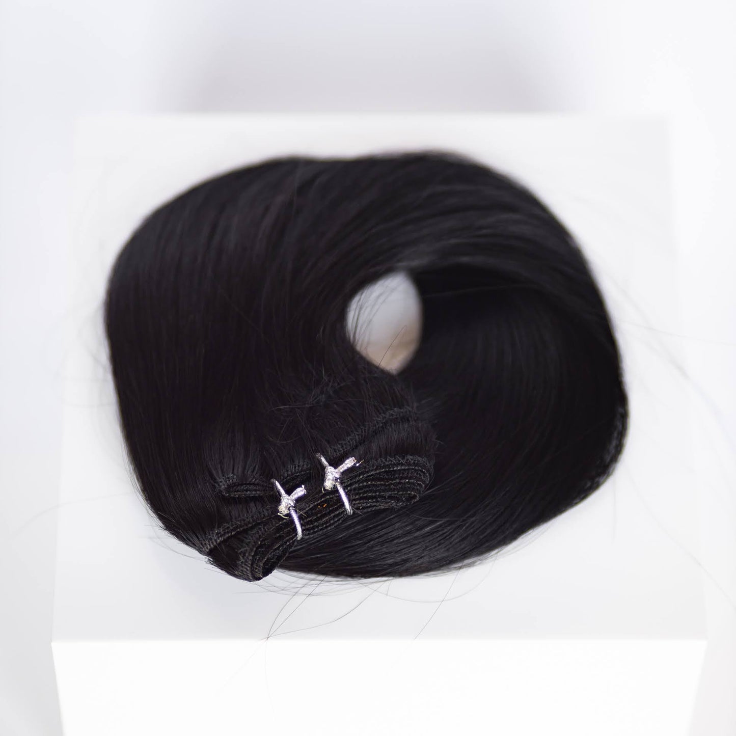 Machine-Tied Weft 22" 160g Professional Hair Extensions - #1 Noir (aka Jet Black)