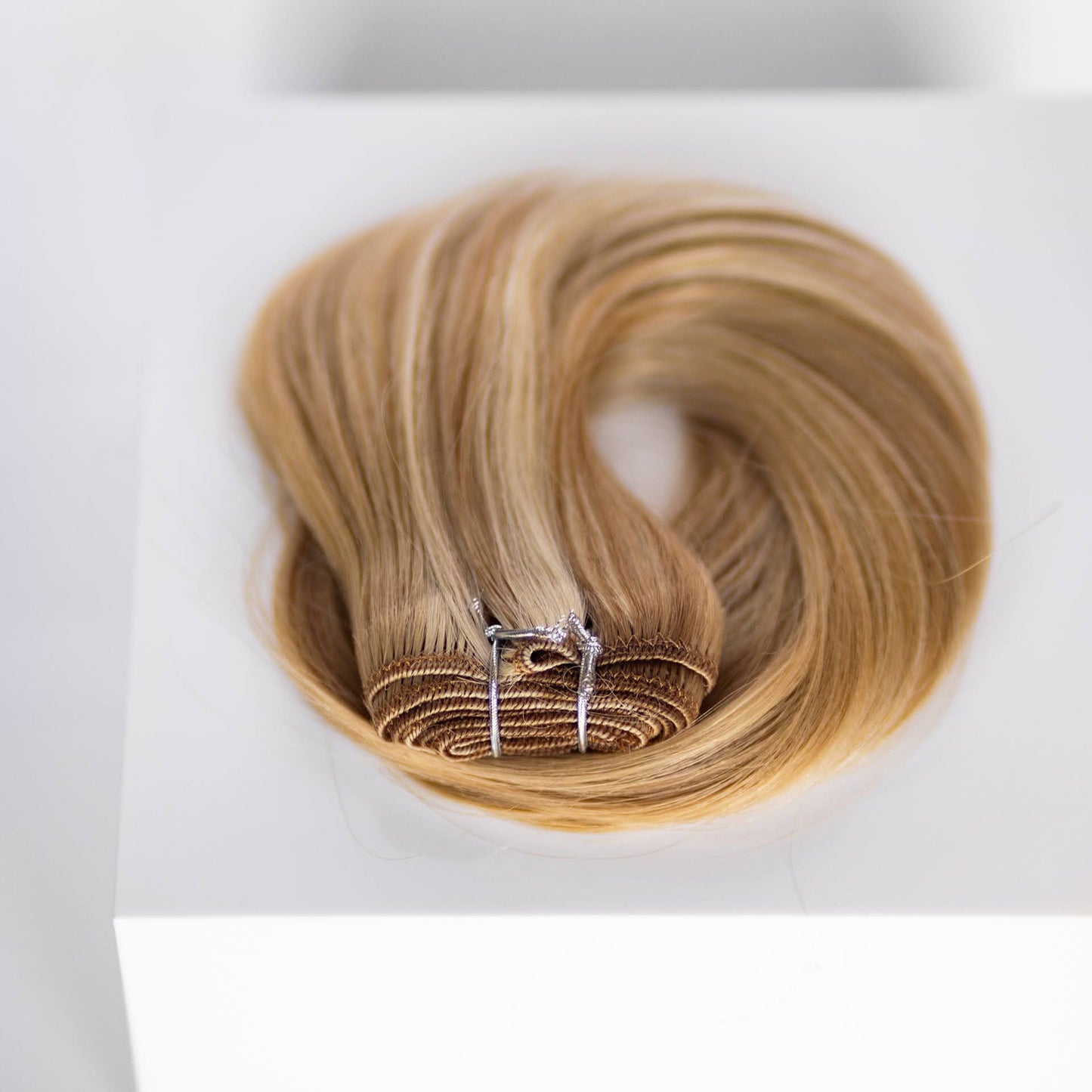 Machine-Tied Weft 16" 120g Professional Hair Extensions - #80/18/46 Summer Blonde (aka Piano Key White Truffle)