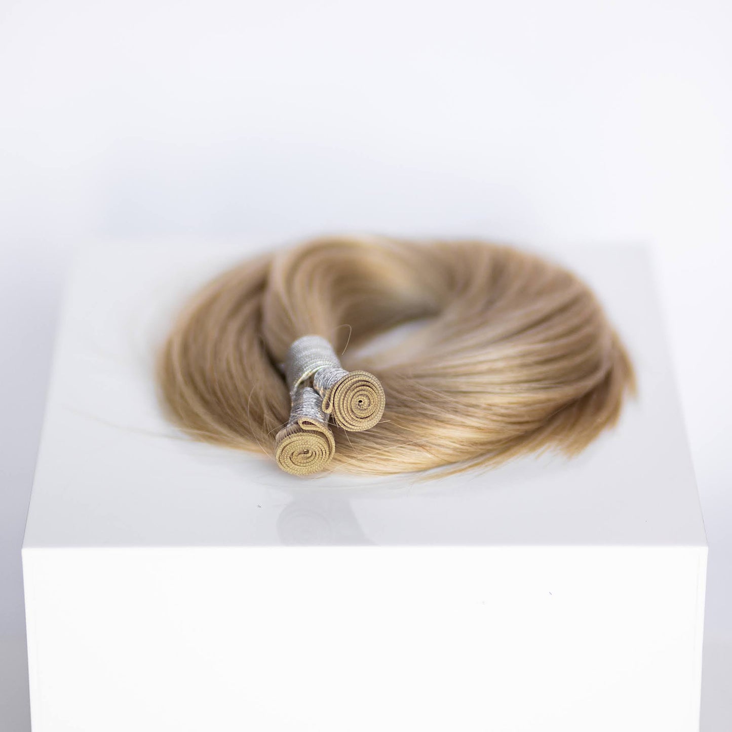 Genius (micro weft) Professional 20" 80g  - #007 Toasted Blonde by Garyn Santos