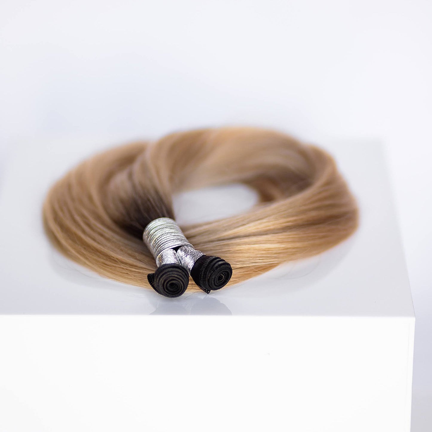 Genius (micro weft) Single Donor Virgin 18" 68g  - #T1CC/18 Lived in Rooted Blonde