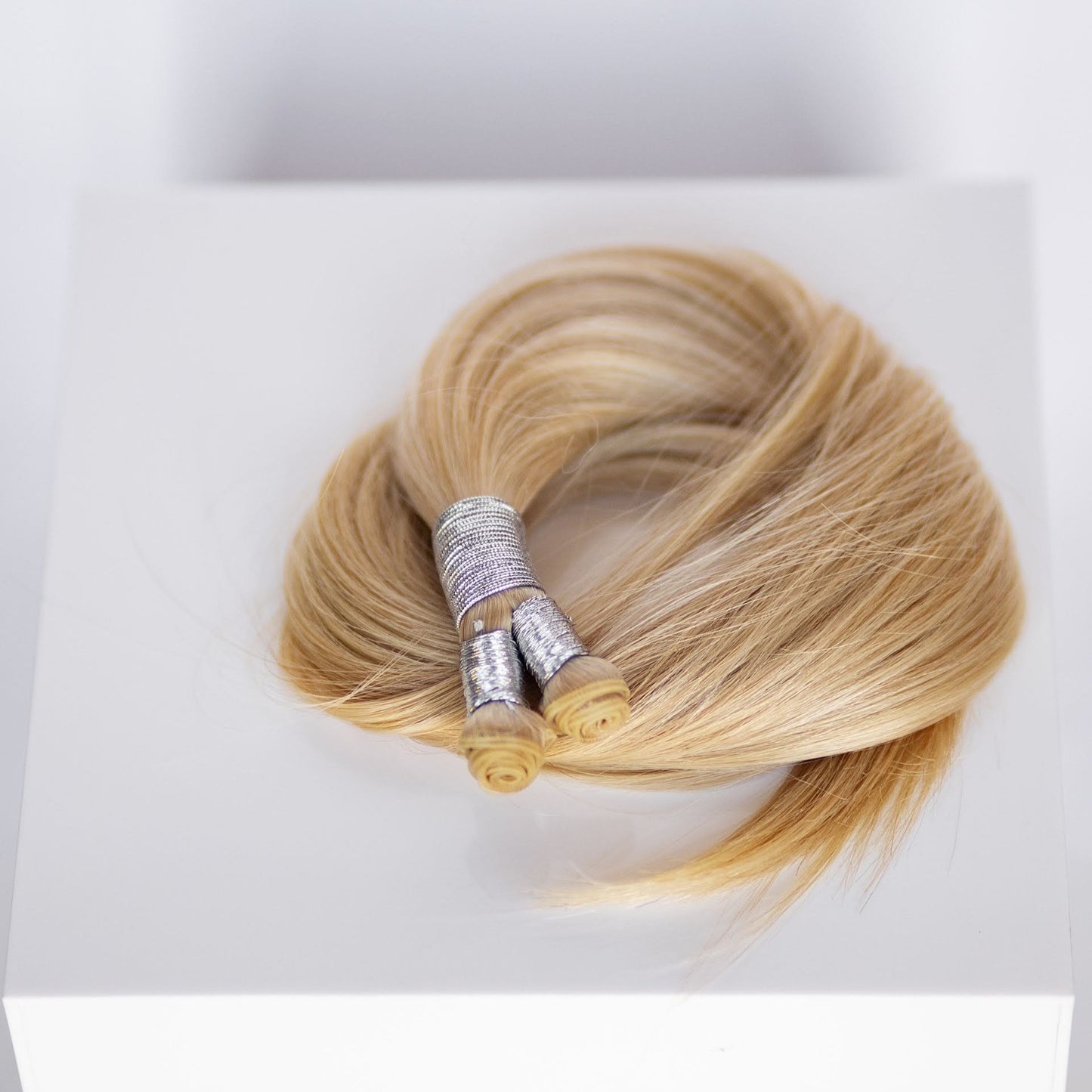 Genius (Micro) Weft 18" 68g Professional Hair Extensions - #80/18 Pearl Highlight Blonde