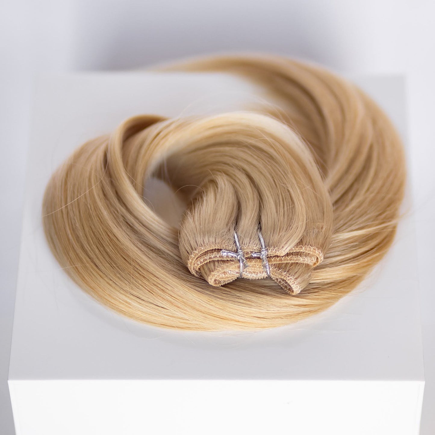 Machine-Tied Weft 16" 120g Professional Hair Extensions - #80/18 Pearl Highlight Blonde