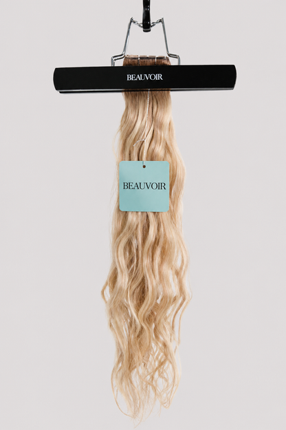 Butterfly Wave Texture Weft 20" 60g - #1111 Western Ash Blonde