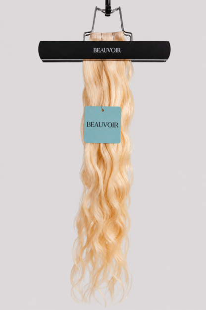 Butterfly Wave Texture Weft 20" 60g - #22 Southern Belle Blonde