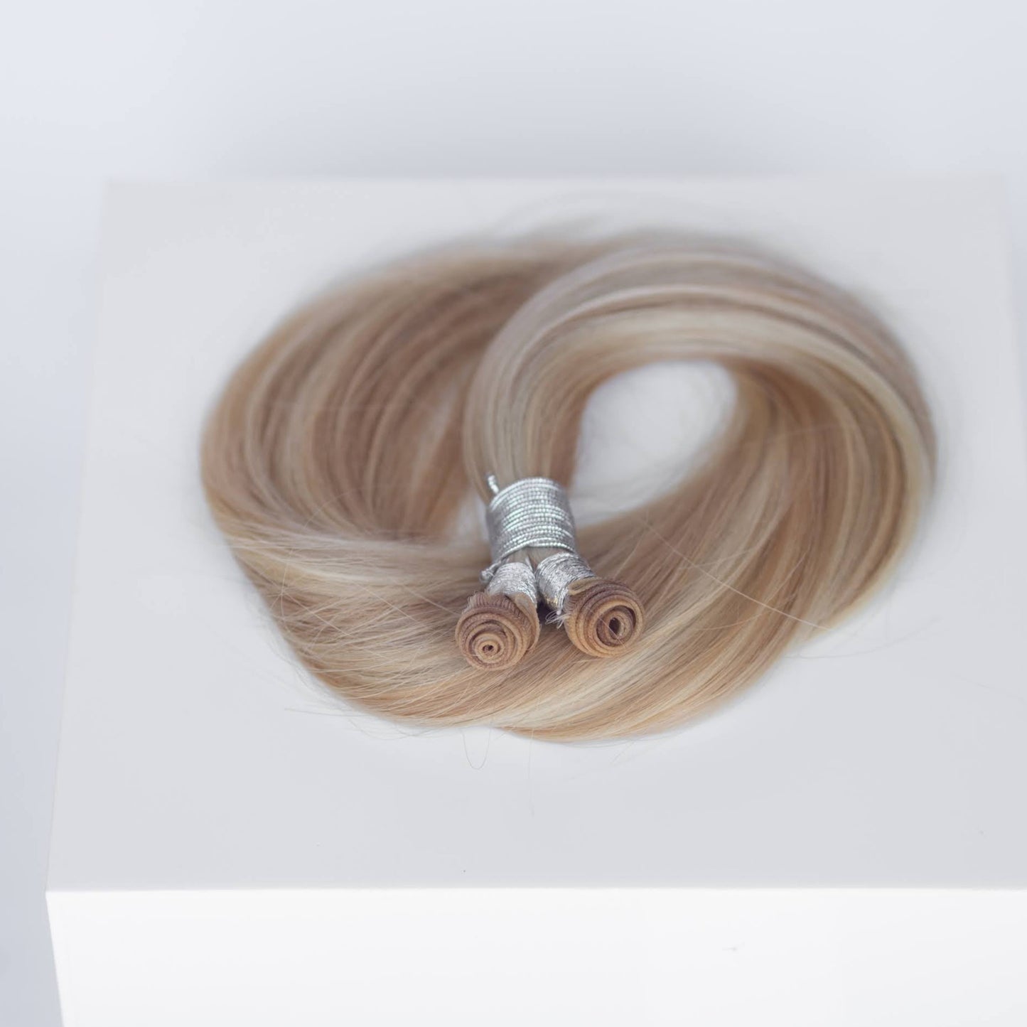 Genius (Micro) Weft 16" 60g Professional Hair Extensions - #10/16/60 J’Adore Blonde Highlight (aka Sweet Blonde)