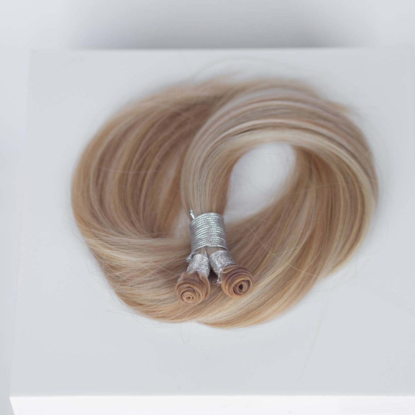 Genius (Micro) Weft 22" 88g Single Donor Virgin - #10/16/60 J’Adore Blonde Highlight (aka Sweet Blonde)