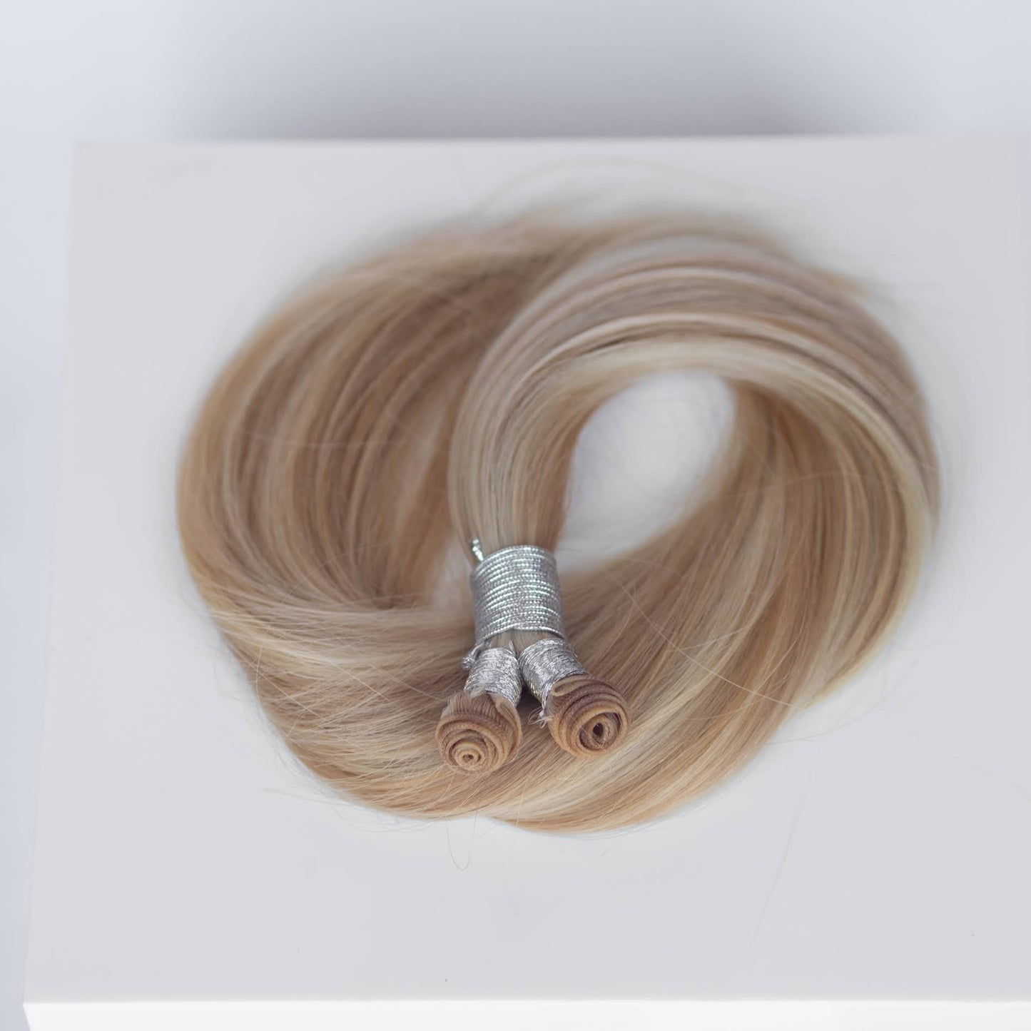 Genius (Micro) Weft 22" 88g Professional Hair Extensions - #10/16/60 J’Adore Blonde Highlight (aka Sweet Blonde)