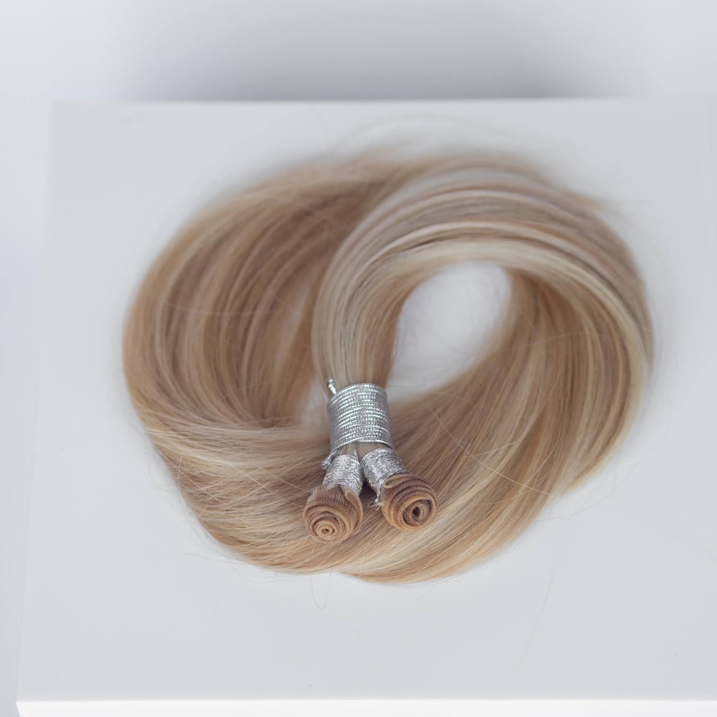 Genius (Micro) Weft 16" 60g Single Donor Virgin - #10/16/60 J’Adore Blonde Highlight (aka Sweet Blonde)