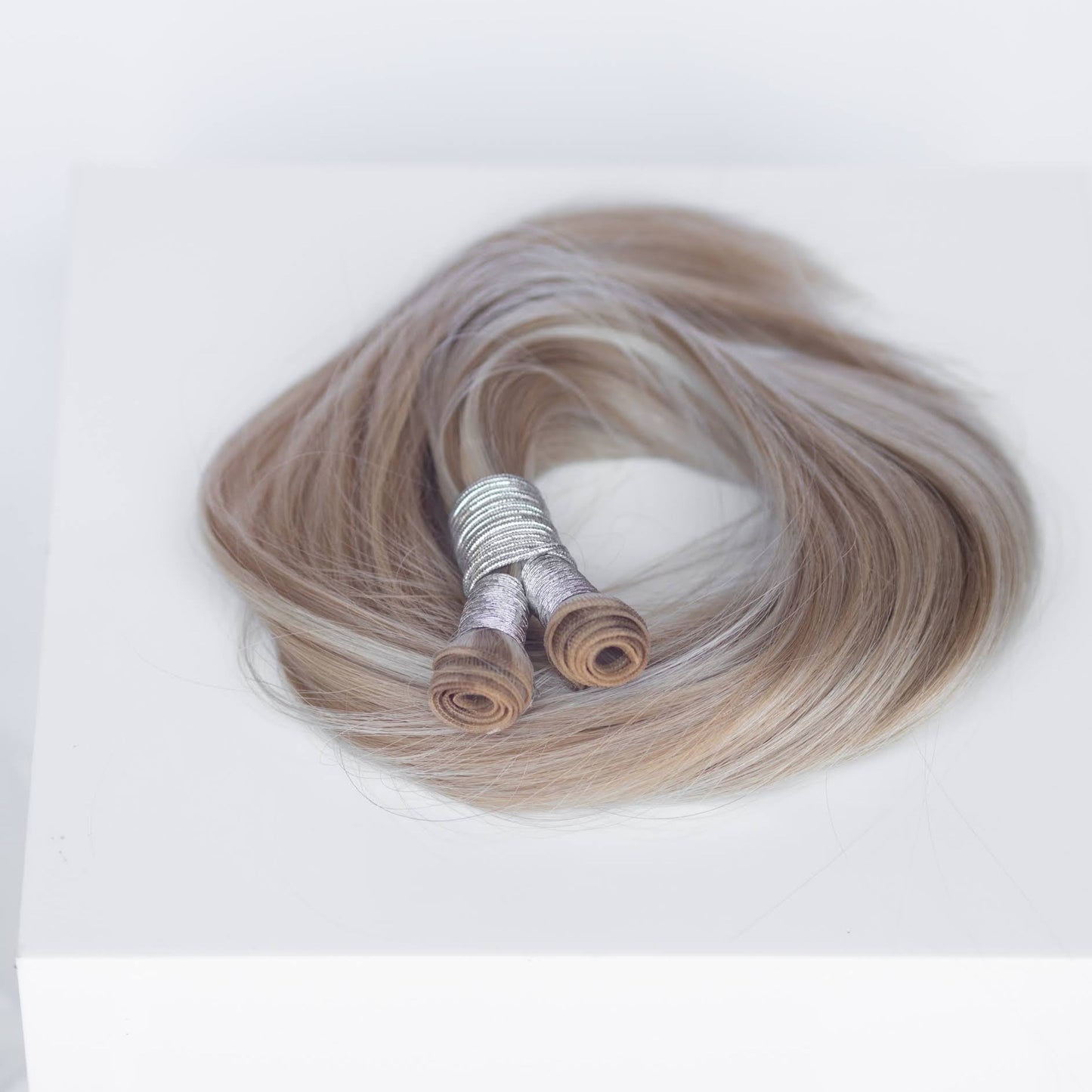 Genius (Micro) Weft 20" 80g Professional Hair Extensions - #80/18/46 Summer Blonde (aka Piano Key White Truffle)