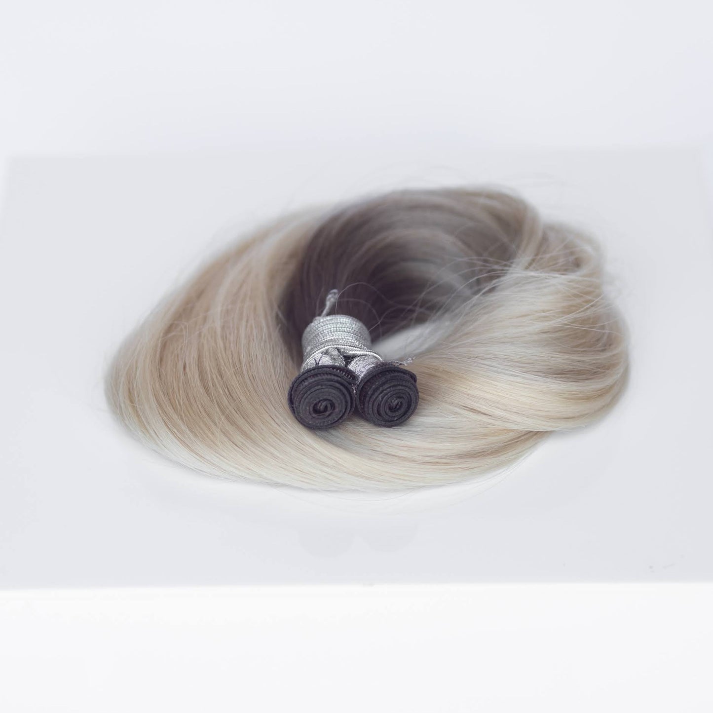 Genius (Micro) Weft 22" 88g Single Donor Virgin - #T1CC/80 Smokey Blonde (aka Cool Mochachino Brown/White Blonde)