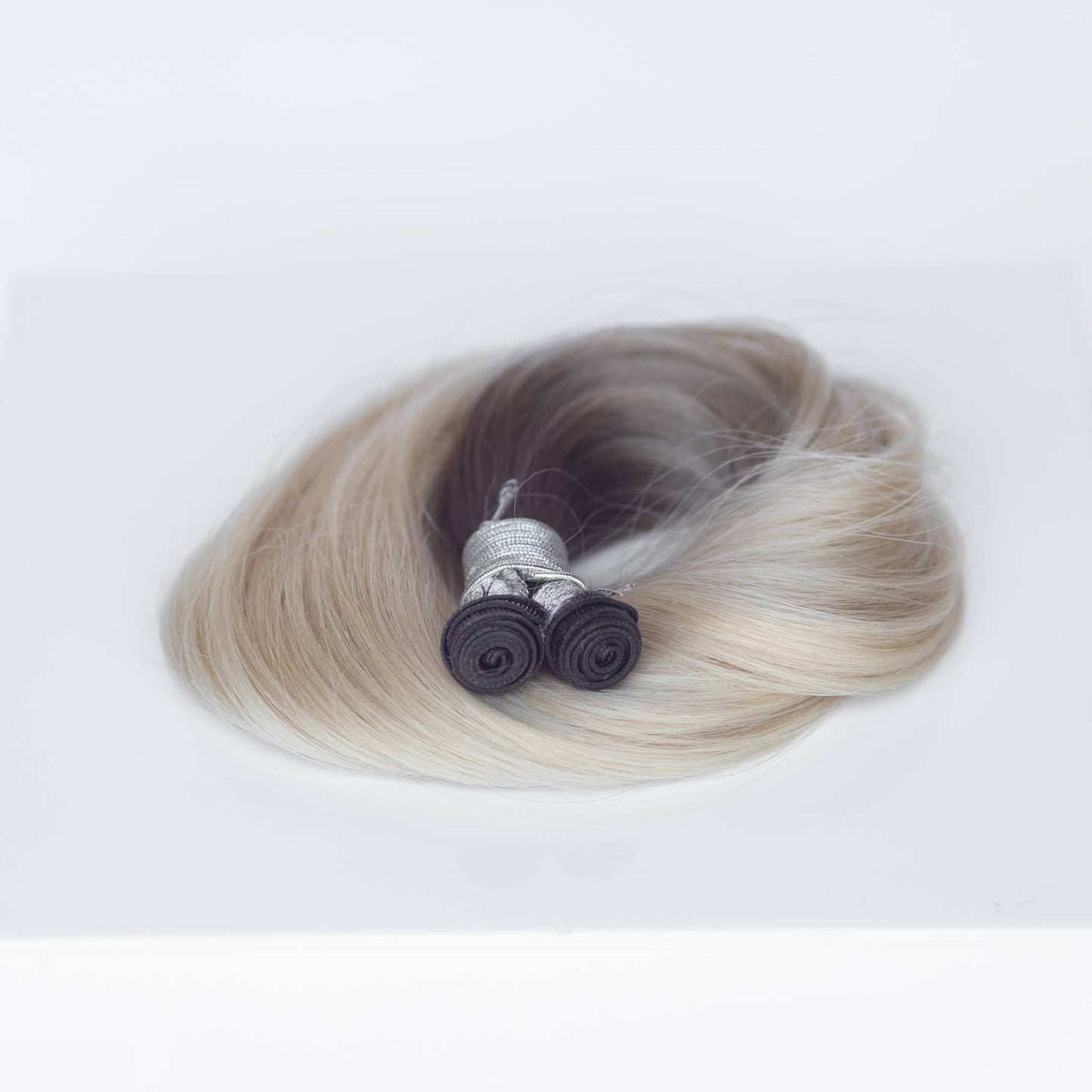 Genius (Micro) Weft 18" 68g Single Donor Virgin - #T1CC/80 Smokey Blonde (aka Cool Mochachino Brown/White Blonde)