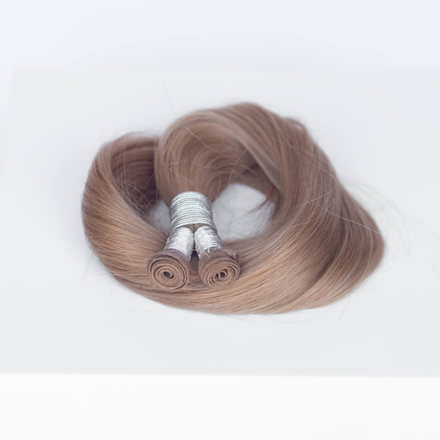 Genius (Micro) Weft 20" 80g Single Donor Virgin - #18 Dirty Blonde