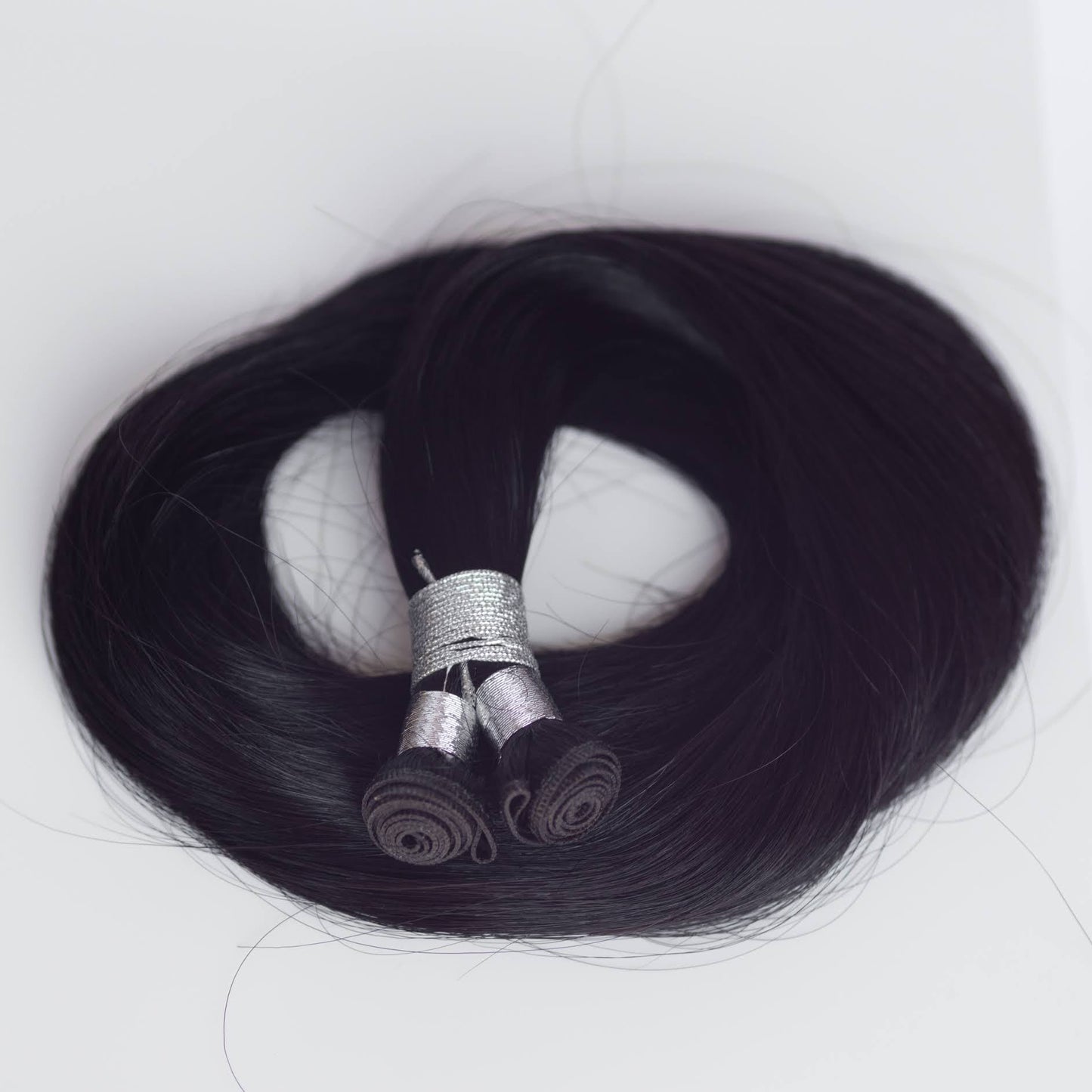 Genius (Micro) Weft 24" 94g Single Donor Virgin - #1B Midnight (aka Off Black)