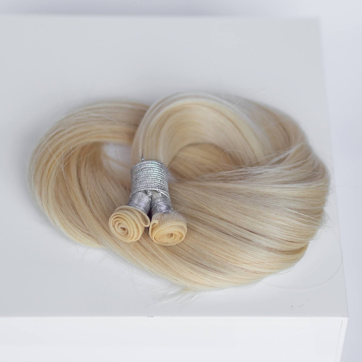 Genius (Micro) Weft 18" 68g Single Donor Virgin - #60 Classic Blonde (aka Ash Blonde)