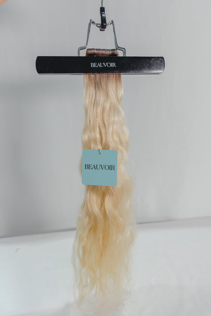 Butterfly Wave Texture Weft 20" 60g - #T1CC/80 Smokey Blonde