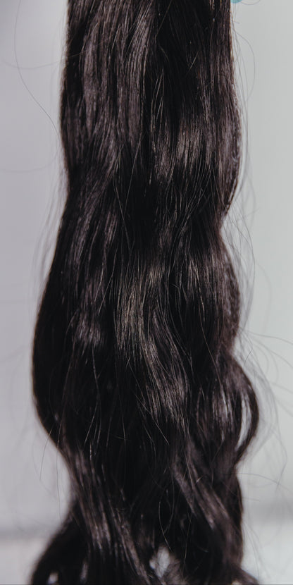 Butterfly Wave Texture Weft 20" 60g - #1B Midnight