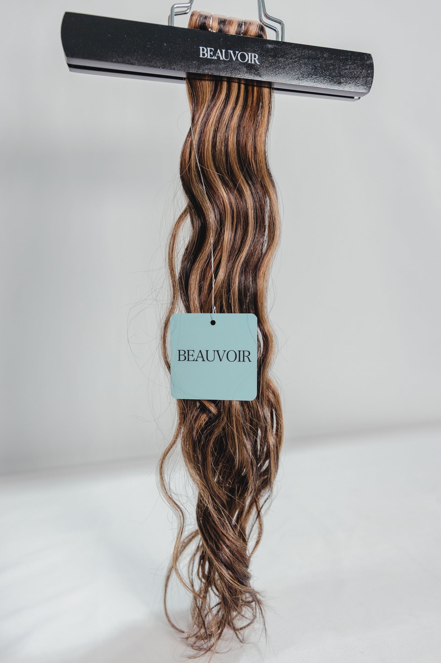 Butterfly Wave Texture Weft 20" 60g - #1B/2/6 Dark Chocolate Caramel