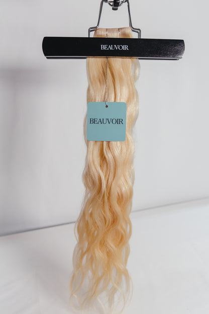 Butterfly Wave Texture Weft 20" 60g - #22 Southern Belle Blonde