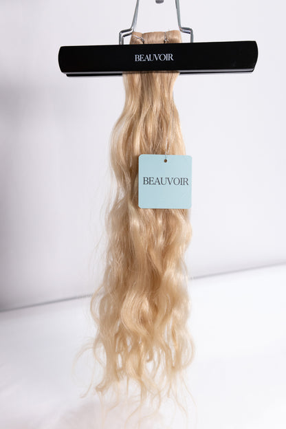 Butterfly Wave Texture Weft 20" 60g - #16 Paris Blonde