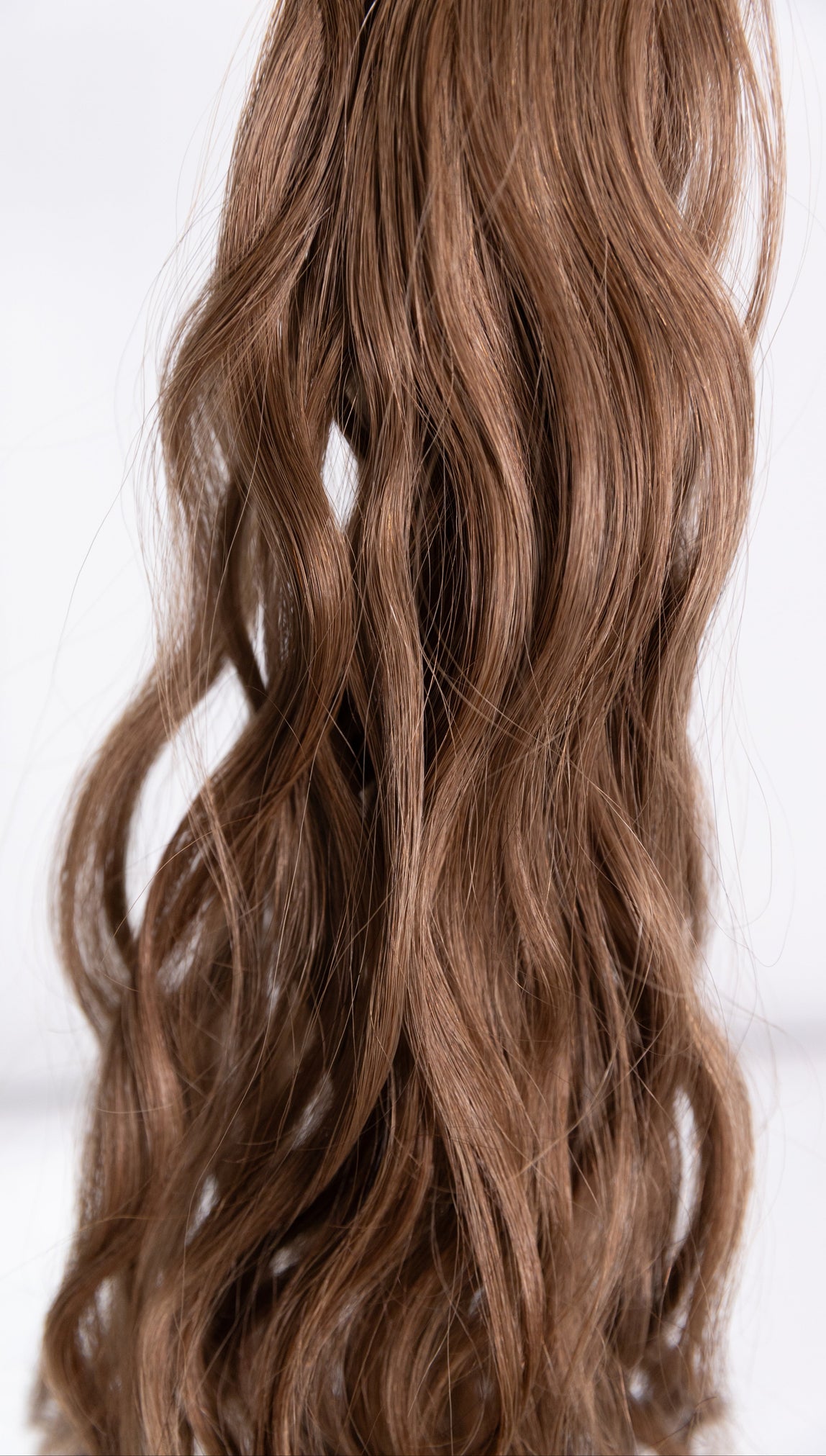 Butterfly Wave Texture Weft 20" 60g - #8 Whiskey Brown