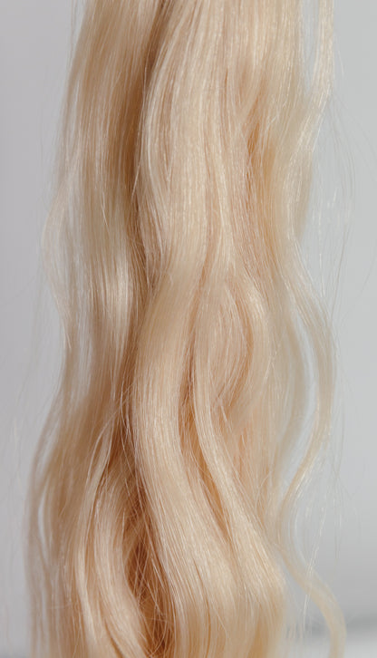 Butterfly Wave Texture Weft 24" - #80 Hollywood Blonde