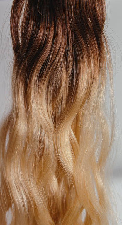 Butterfly Wave Texture Weft 24" 75g - #2/18 Café Noir Balayage