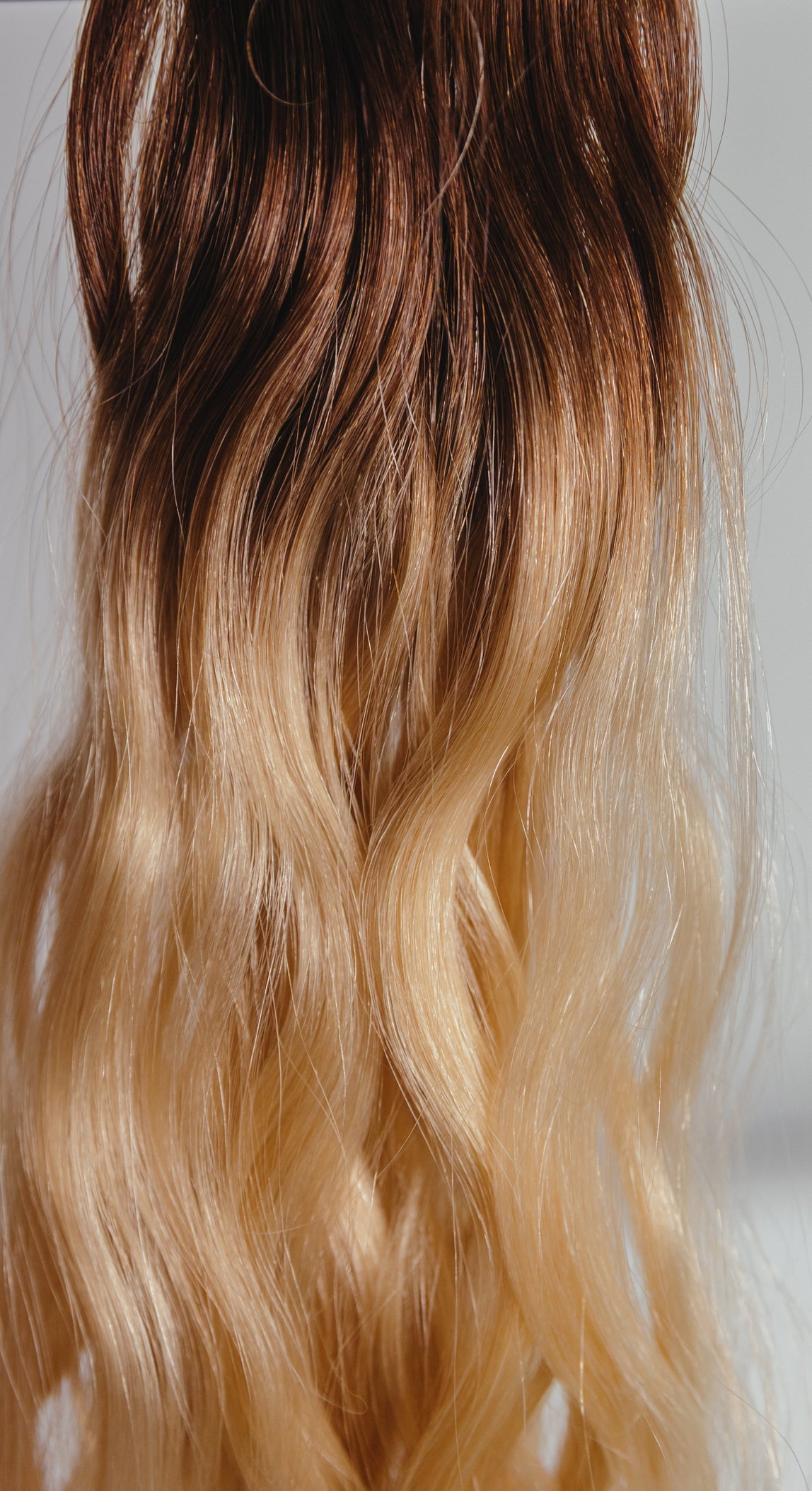 Butterfly Wave Texture Weft 20" 60g - #2/18 Café Noir Balayage