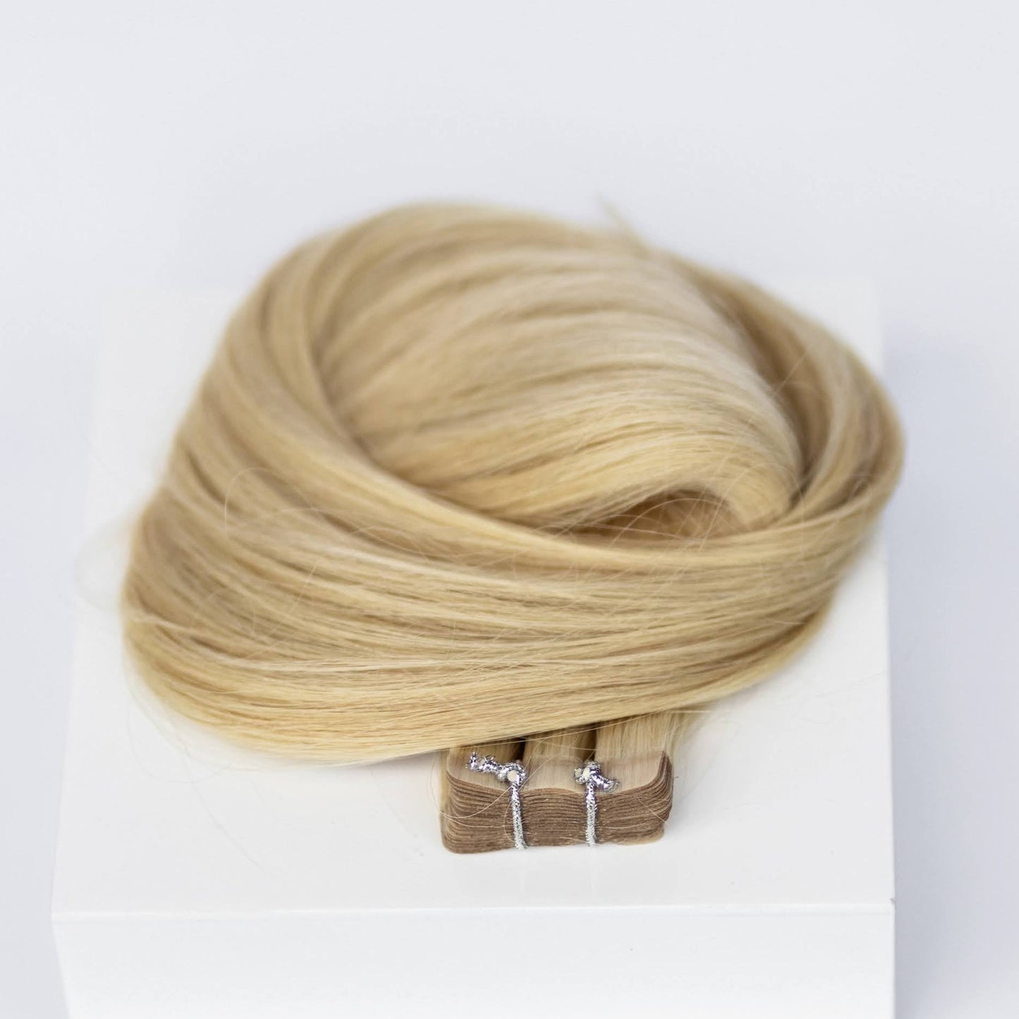 Tape-In 18" 50g Single Donor Virgin - #22 Southern Belle Blonde (aka Light Ash Blonde)