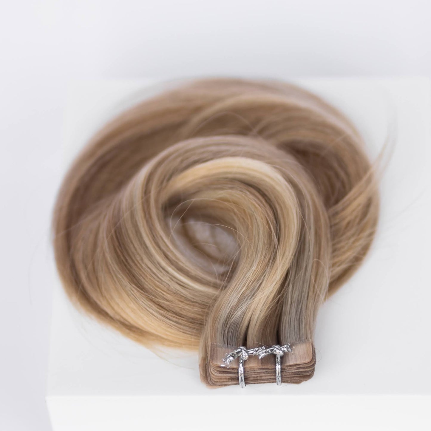 Tape-In 16" 50g Professional Hair Extensions - #80/18/46 Summer Blonde (aka Piano Key White Truffle)