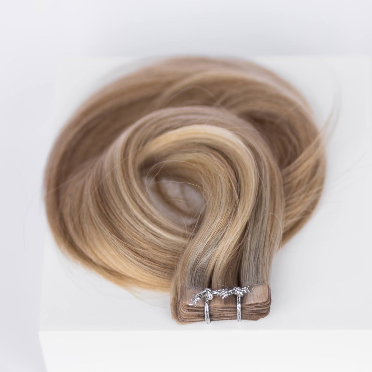 Tape-In 24" 55g Single Donor Virgin - #80/18/46 Summer Blonde (aka Piano Key White Truffle)