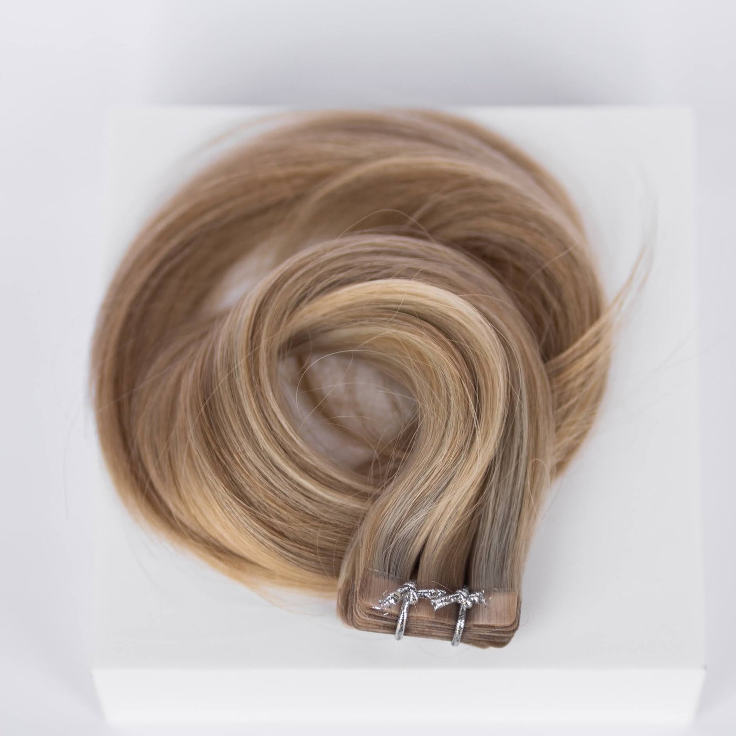 Tape-In 24" 55g Single Donor Virgin - #80/18/46 Summer Blonde (aka Piano Key White Truffle)