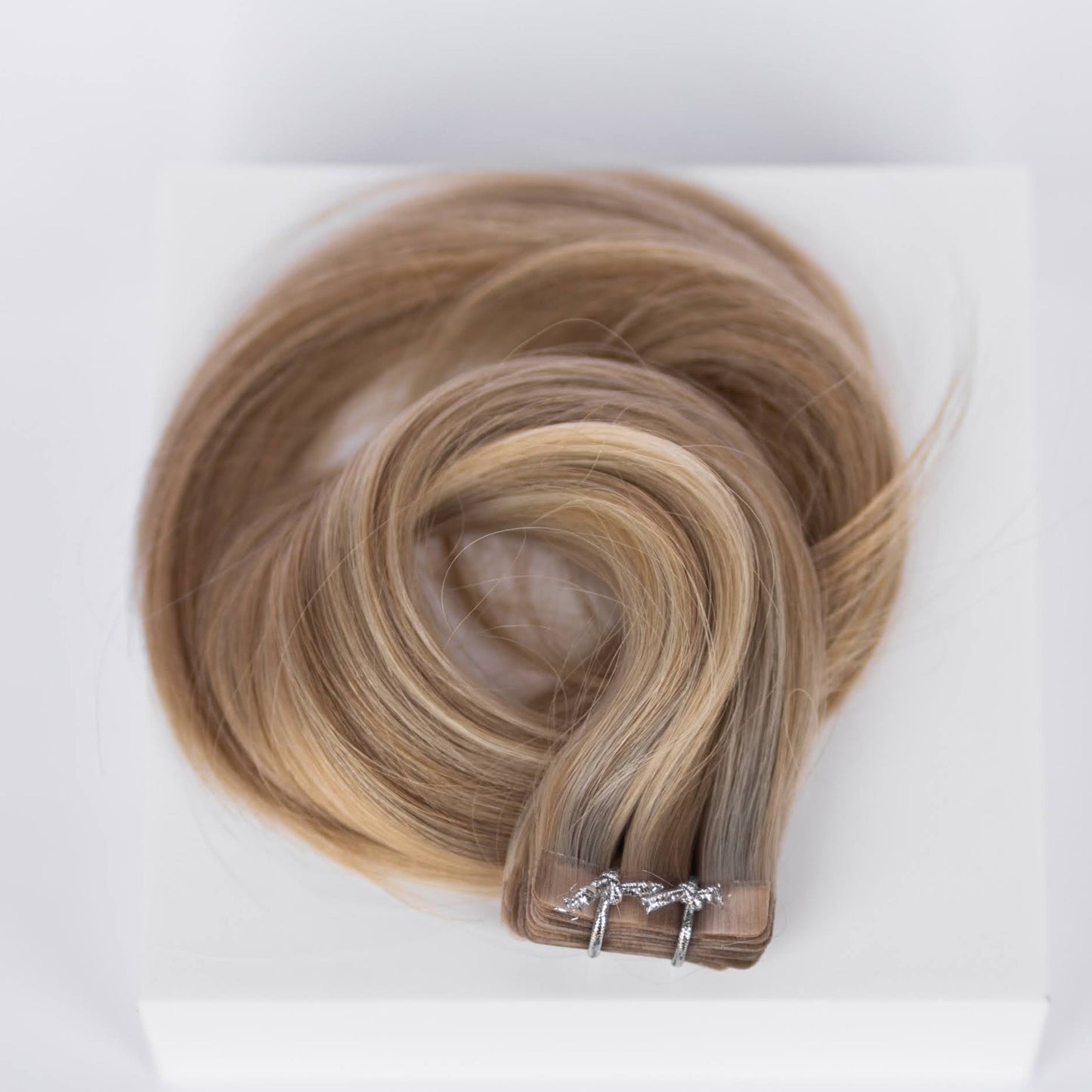 Tape-In 18" 50g Professional Hair Extensions - #80/18/46 Summer Blonde (aka Piano Key White Truffle)