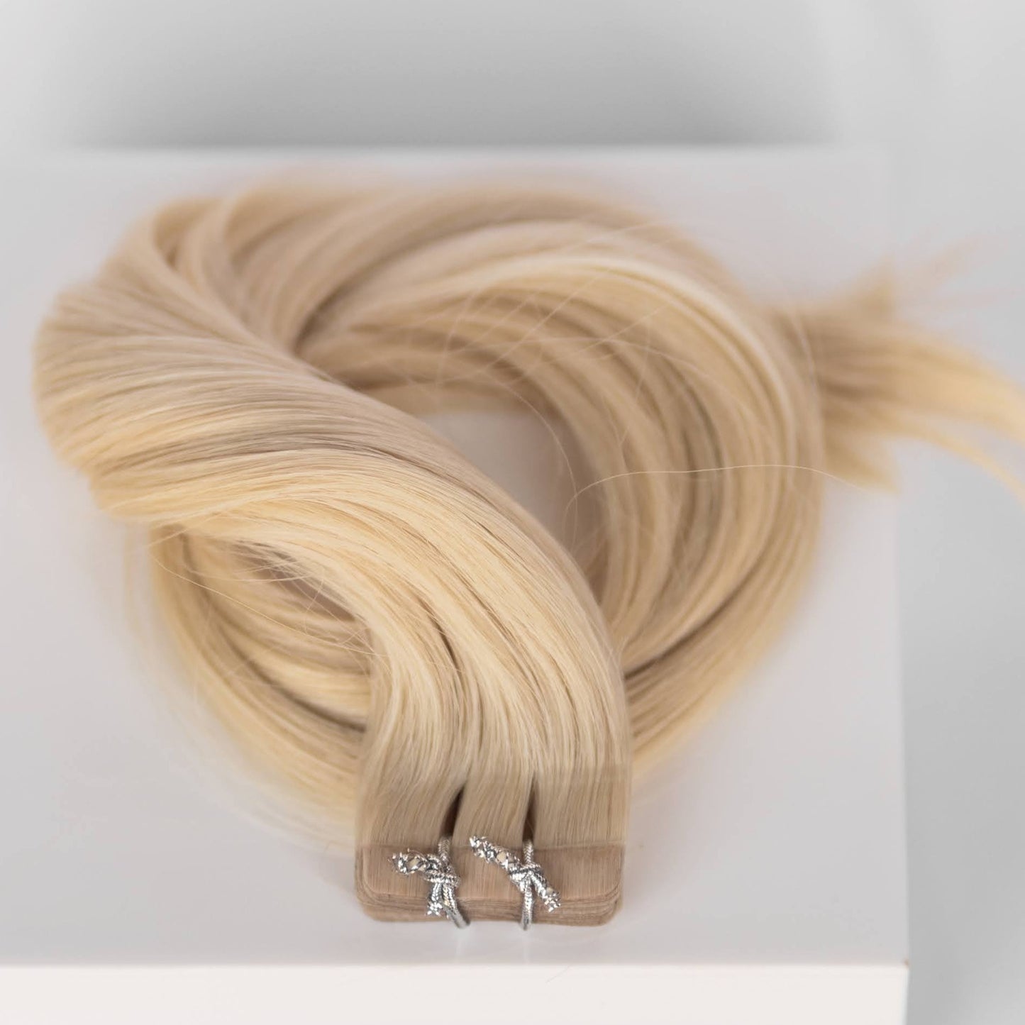 Tape-In 24" 55g Single Donor Virgin - #60 Classic Blonde (aka Ash Blonde)