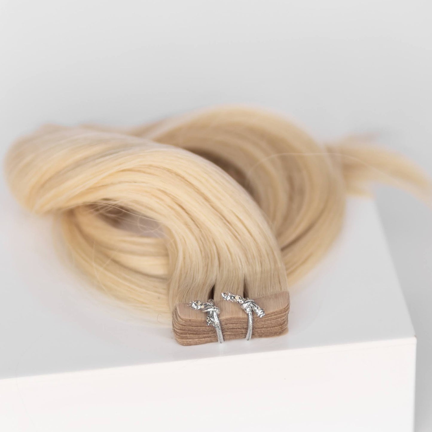 Tape-In 24" 55g Single Donor Virgin - #60 Classic Blonde (aka Ash Blonde)