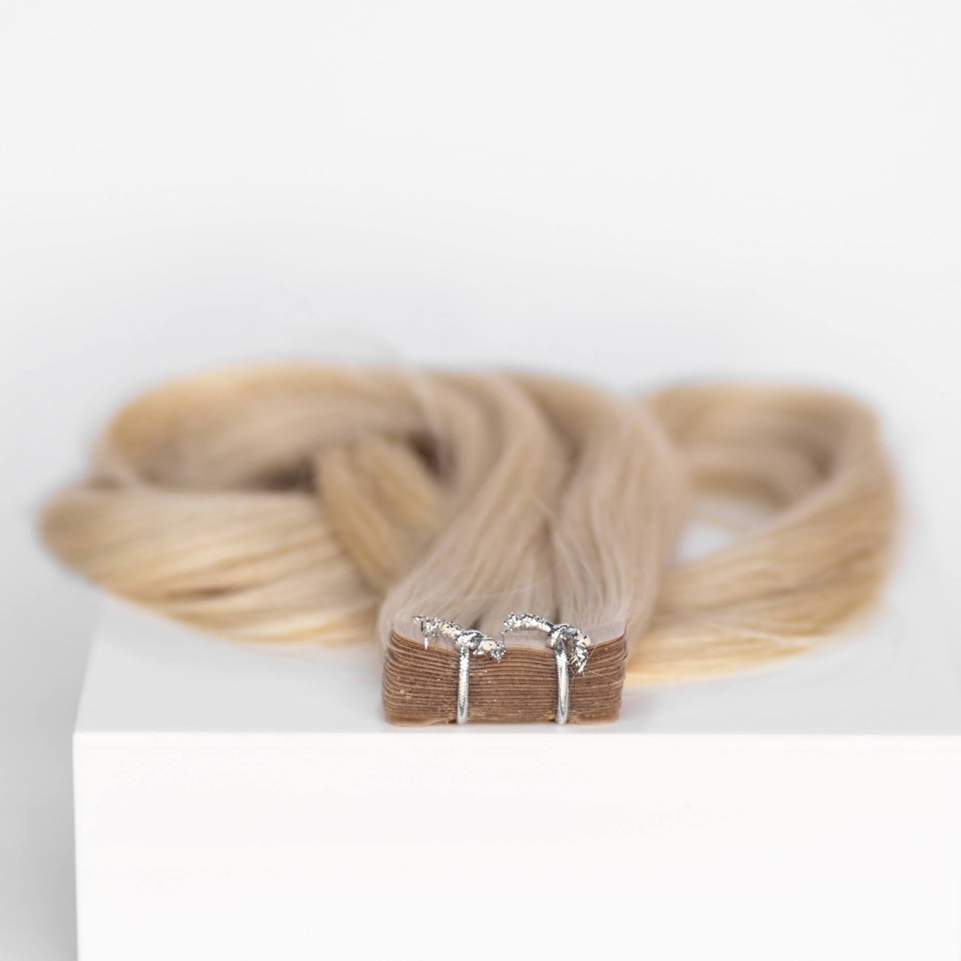 Tape-In 18" 50g Professional Hair Extensions #80 Hollywood Blonde