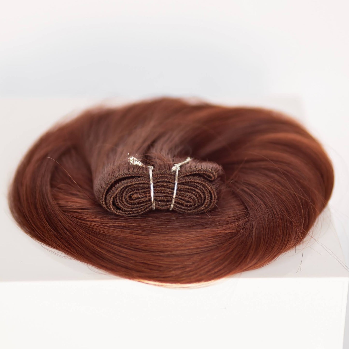 Machine-Tied Weft 20" 145g Professional Hair Extensions - #550 Rouge (aka Cinnamon Mocha)