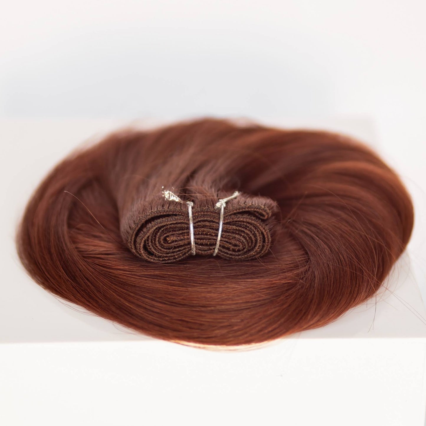 Machine-Tied Weft 28" 180g Professional Hair Extensions - #550 Rouge (aka Cinnamon Mocha)