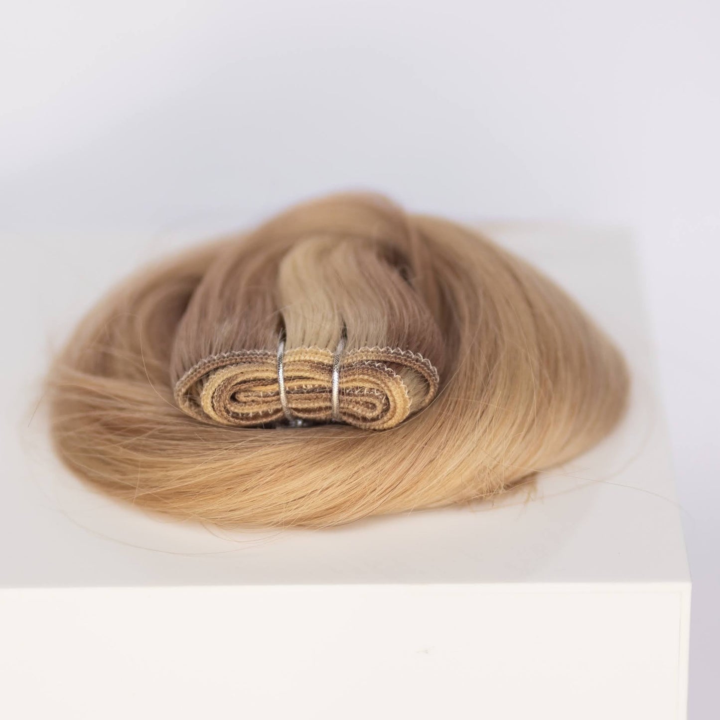 Machine-Tied Weft 24" 170g Professional Hair Extensions - #10/16/60 J’Adore Blonde Highlight (aka Sweet Blonde)