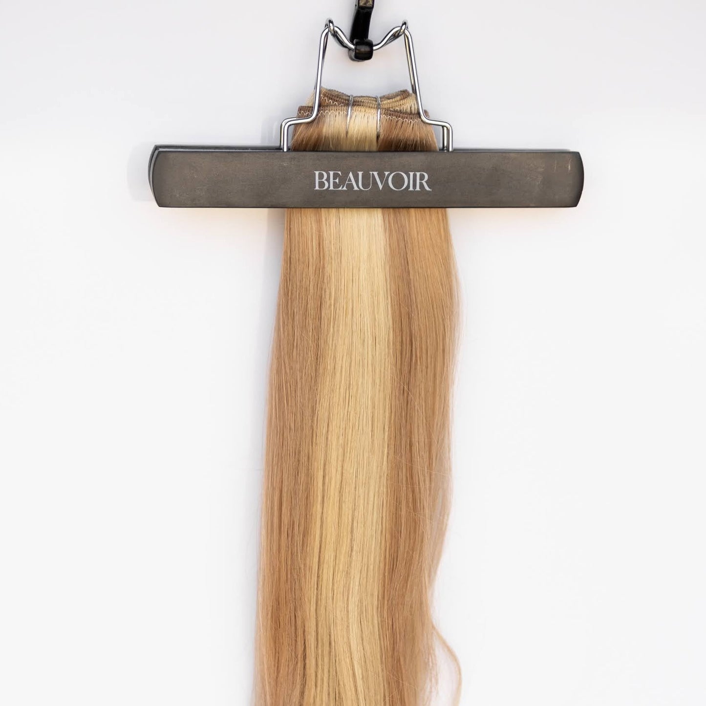 Machine-Tied Weft 20" 145g Professional Hair Extensions - #10/16/60 J’Adore Blonde Highlight (aka Sweet Blonde)